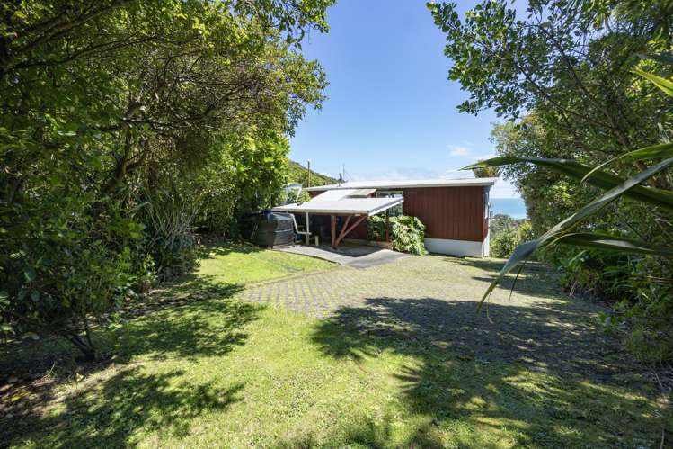54 Rayner Road Piha_7
