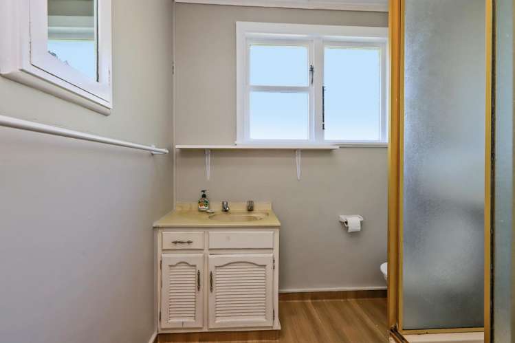 1203 Beatty Place Mayfair_13