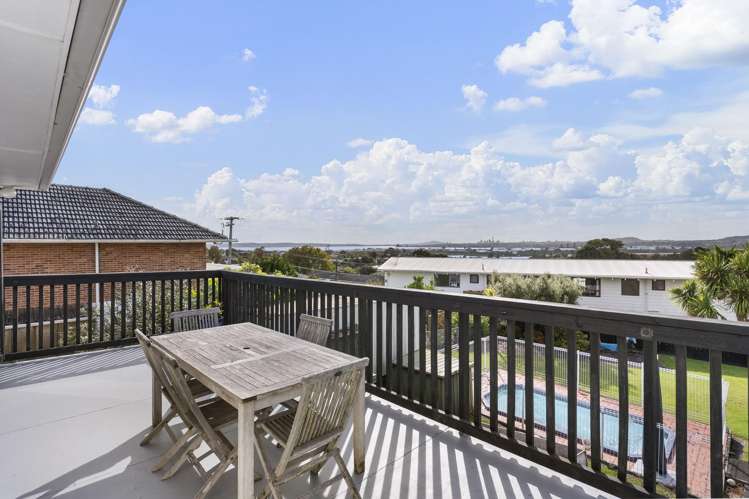 29 Te Atatu Road Te Atatu South_13