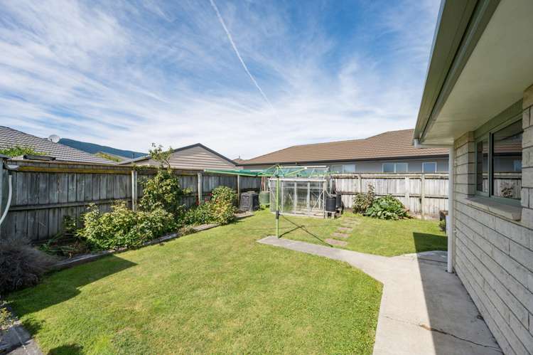 74 Aldinga Avenue Stoke_17