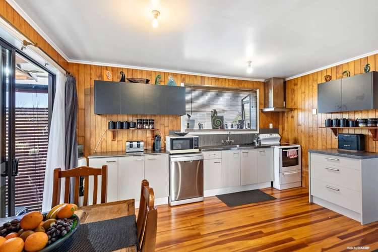 26 Lyncroft Street Mangere East_2