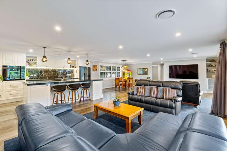 121 Valley Road Waimauku_18