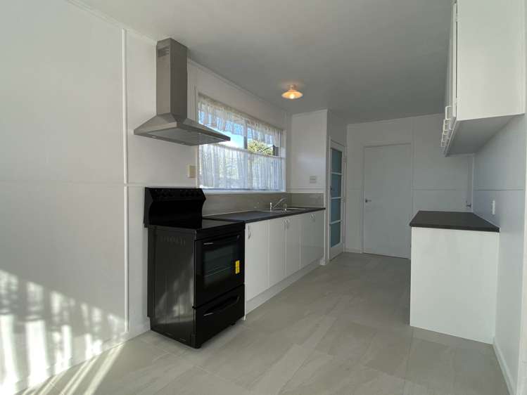 12 Chisholm Place Mangere East_3