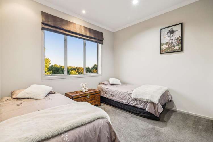 86 MacWhinney Drive Drury_25