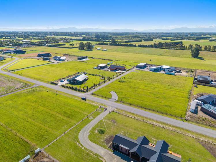 19 Meadowlands Green Allenton_12