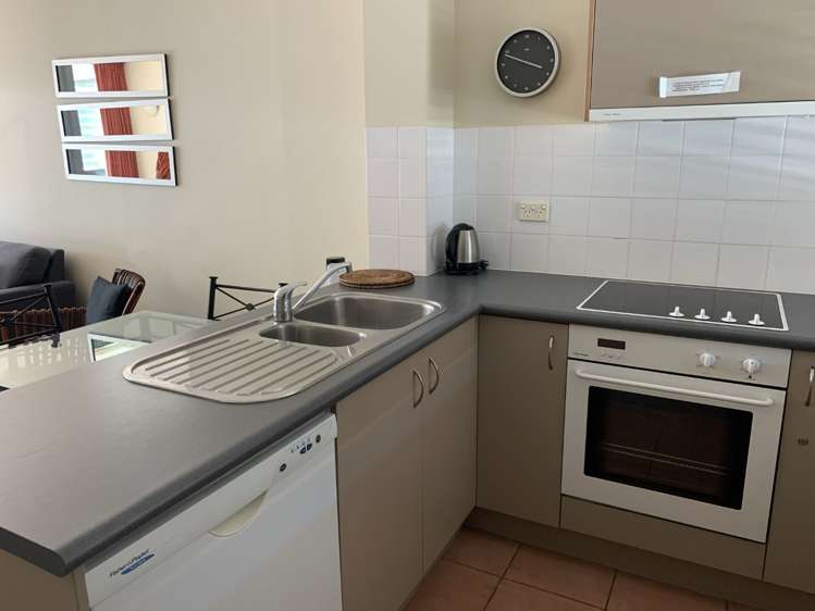 5 The Mall Cromwell_9