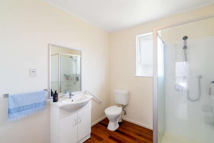 2/11 Preston Avenue Mount Albert_7