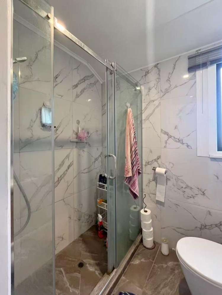 A/6 Leslie Ave 1781_6