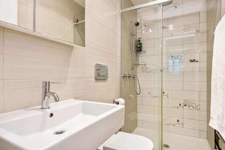 56 Waima Crescent Titirangi_16