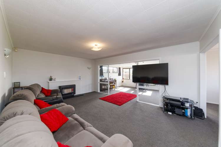 22 Fairview Avenue Feilding_13