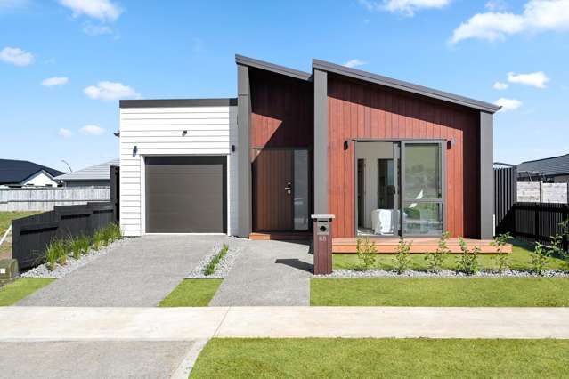 Brand New, Show Home Alike