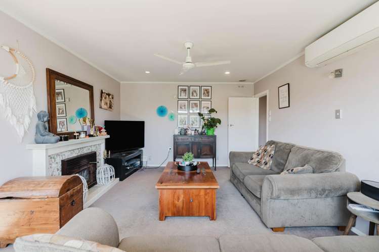 14 Jeanette Street Glenview_10