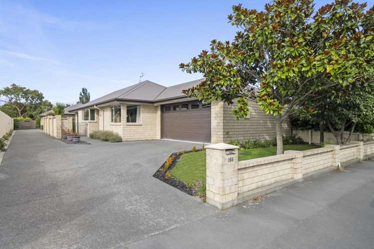 166 Barrington Street Somerfield_13