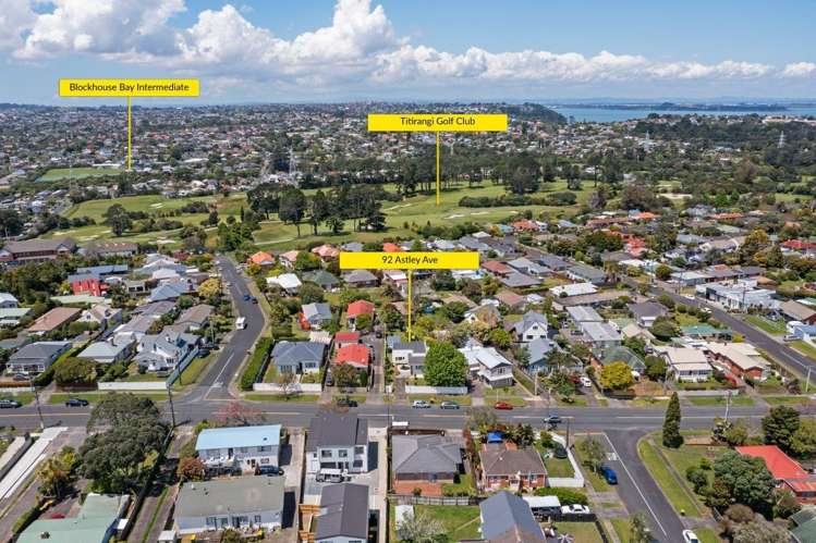 92 Astley Ave New Lynn_20