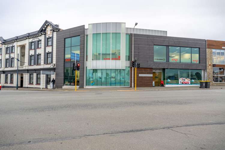 2 Sefton Street East_0