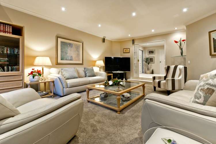 2 Manon Crescent Greenhithe_7