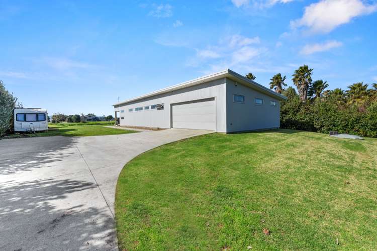 1158 East Coast Road Whakatiwai_26