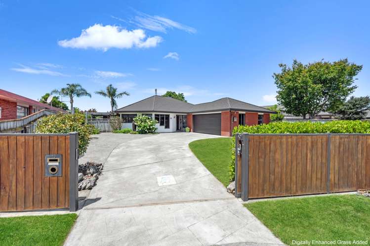 10 Bishops Close Greenmeadows_33