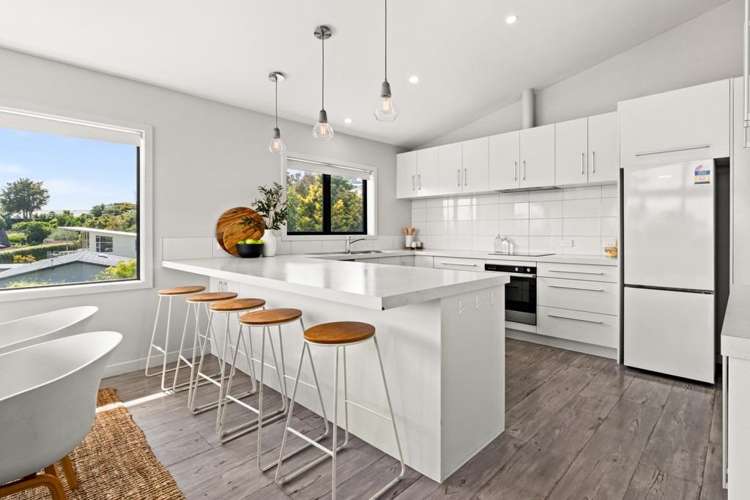 9 Busby Hill_0