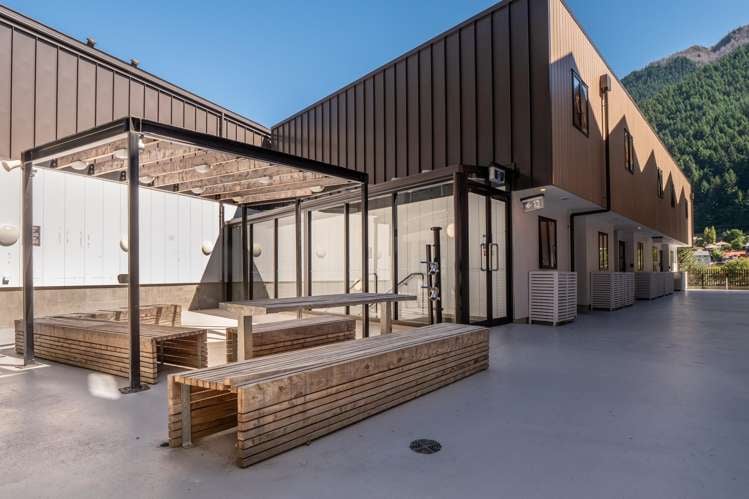 13a/135 Hallenstein Street Queenstown_10