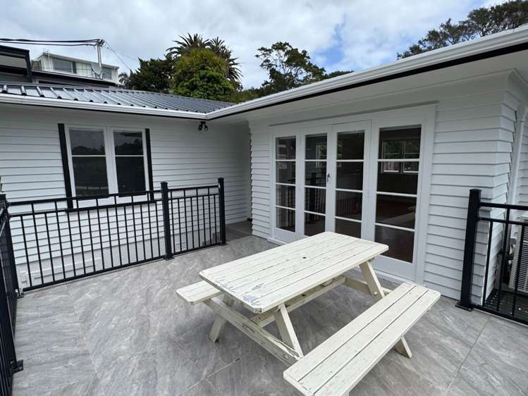 1/14 Woodside Avenue Northcote_17