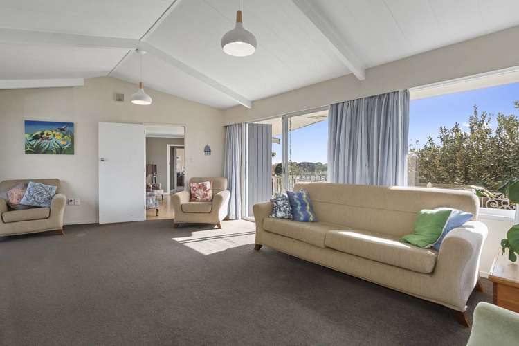 22 Andrew Place Otumoetai_5