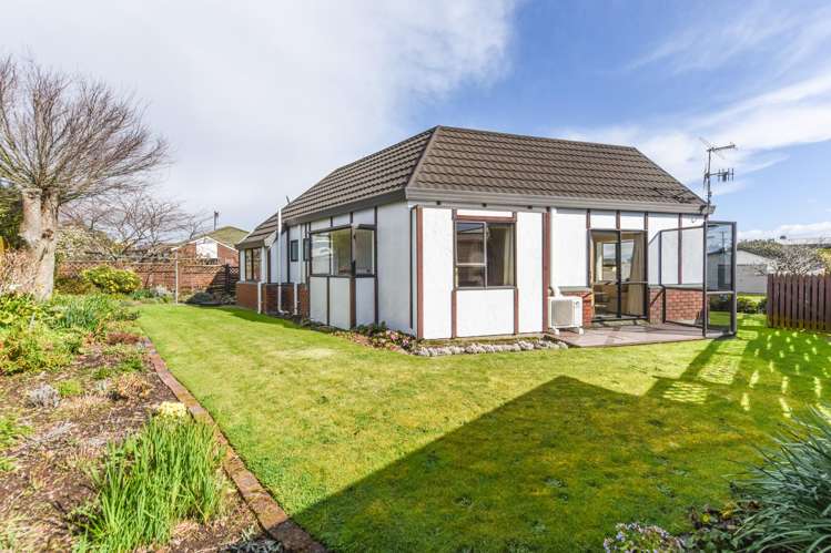 4 Washbourn Drive Richmond_11