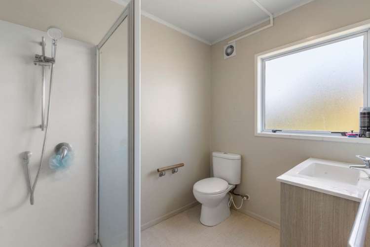 69 Priestley Drive Bucklands Beach_13