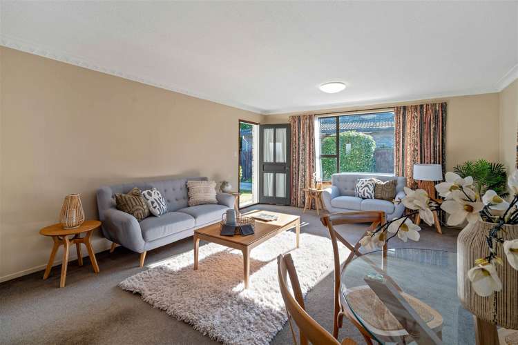 2/14 Resolution Place Bryndwr_12