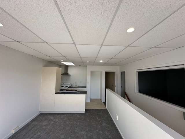 22/6 Airborne Road Albany_2