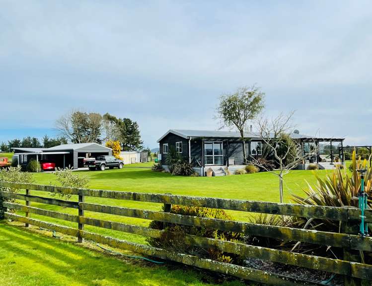 114 White Road Broadlands_5