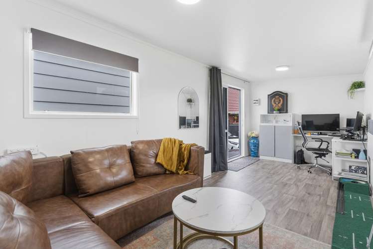 3/36a Tomo Street New Lynn_13