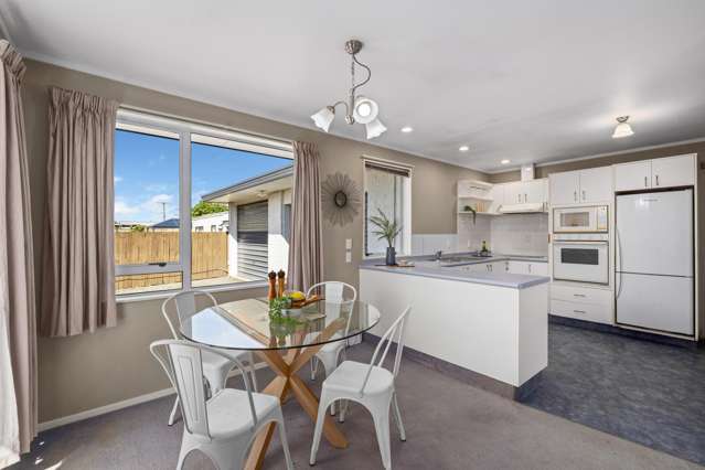 2/75 Howick Road Redwoodtown_2
