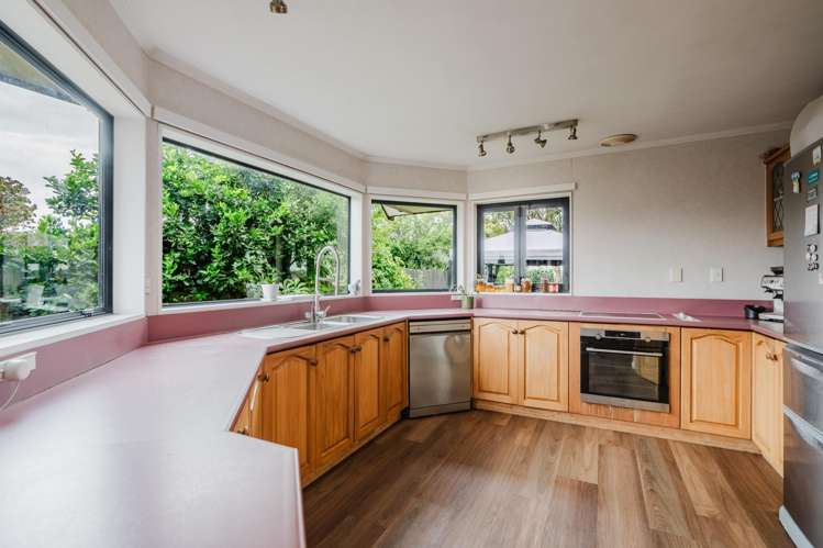 5 Church Road Pukete_10