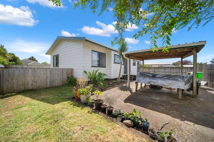 2/8 Freyberg Crescent Pukekohe_13