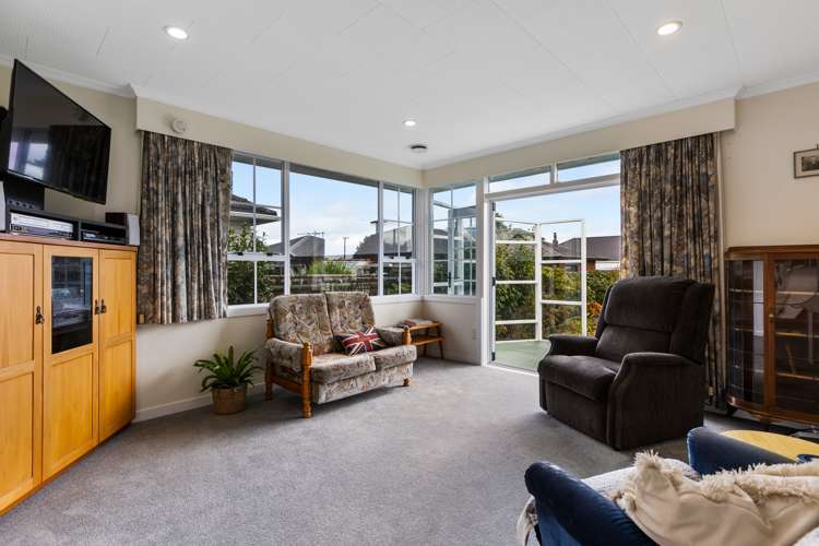 11 Karaka Street Merrilands_5