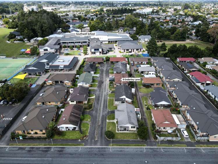 9 Enderley Lane Enderley_19