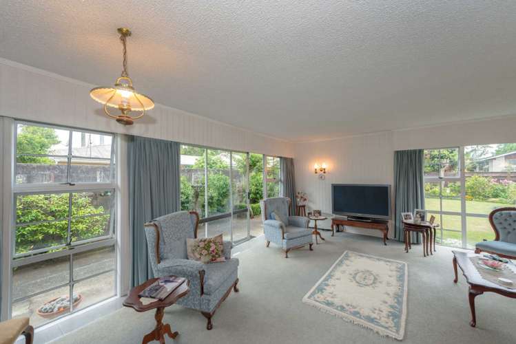 8 Sandringham Road 1060_18