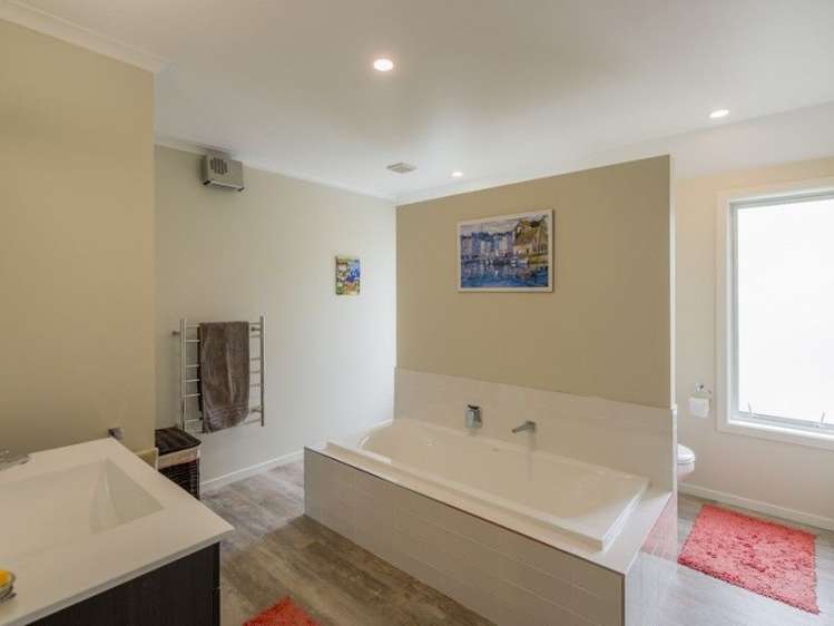 30 Ketemaringi Way Manakau_11