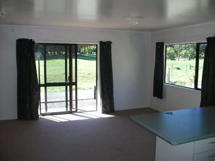 265 Whangamata Road Kinloch_5