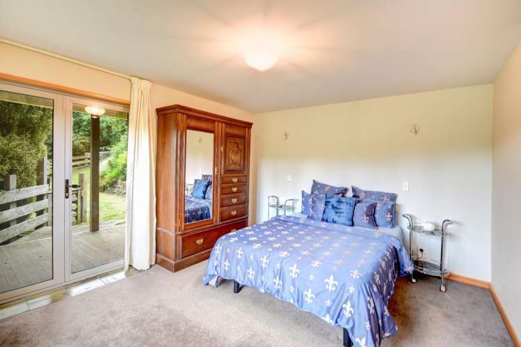 30 McIntosh Road 2492_12