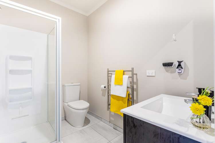 16 Kerewhenua Crescent Hobsonville_12