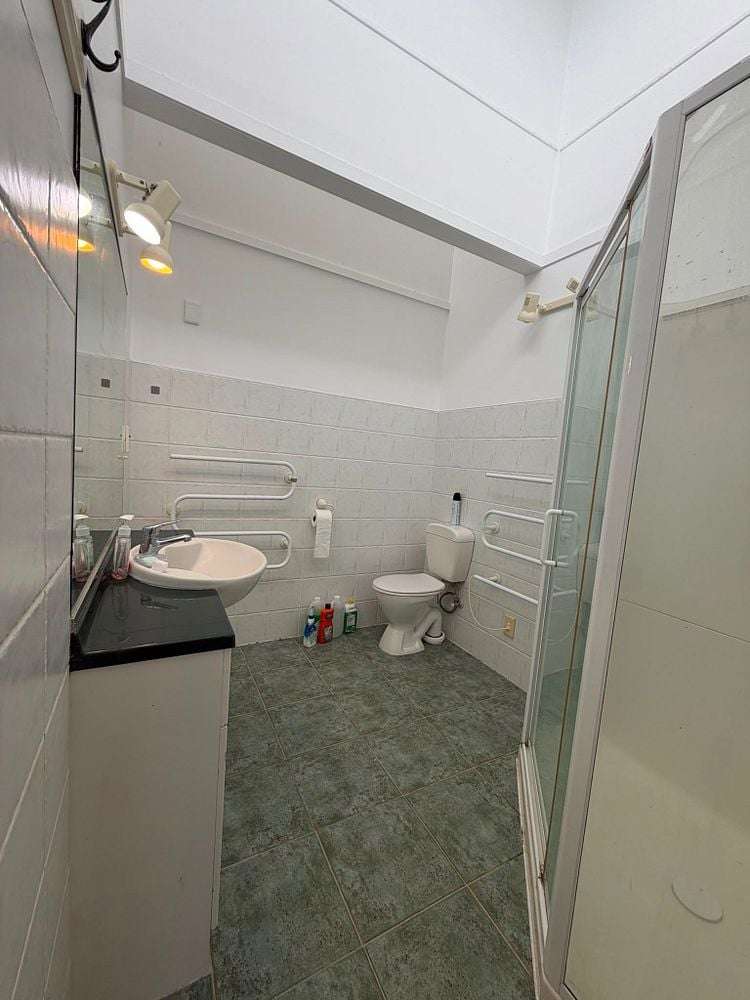4/7 Lydia Avenue Northcote_7