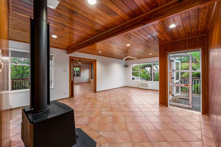 28 Geneva Place Blockhouse Bay_12