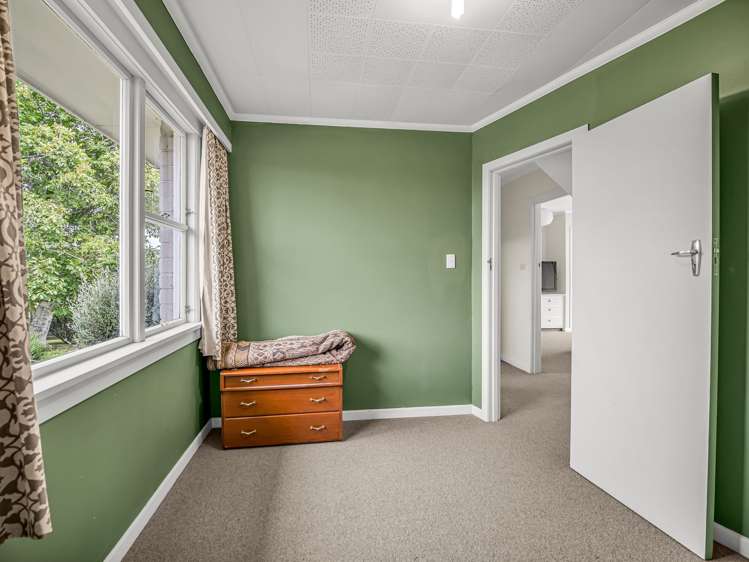 23 Royal Terrace Owaka_16