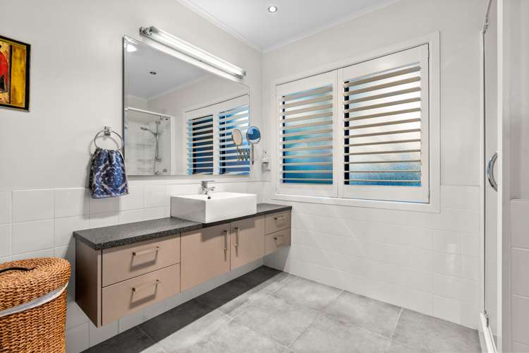 19 Coldham Crescent Saint Johns_14