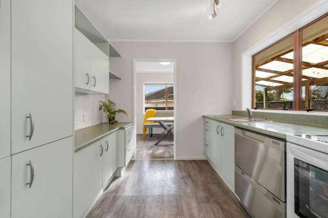 1/9 Tina Place Sunnyhills_2