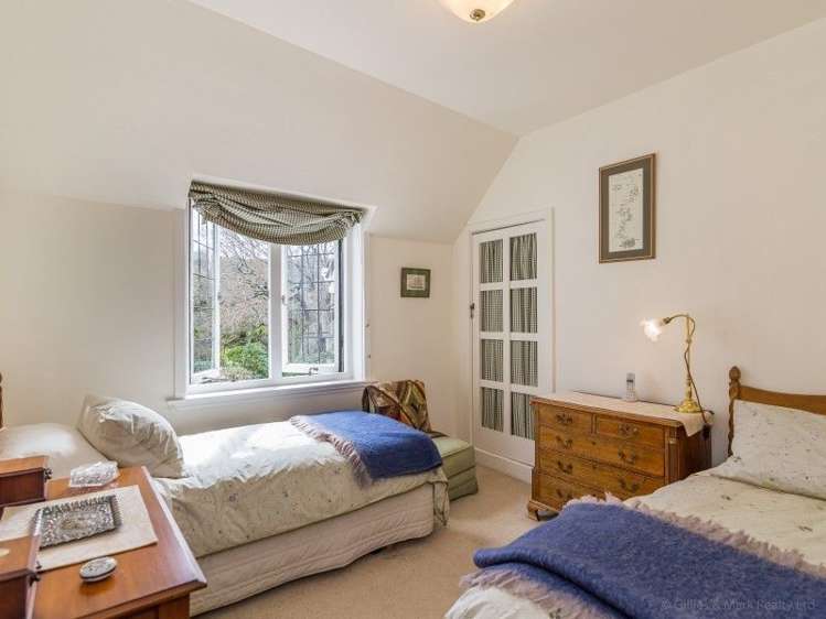 56 Barton Road Heretaunga_13