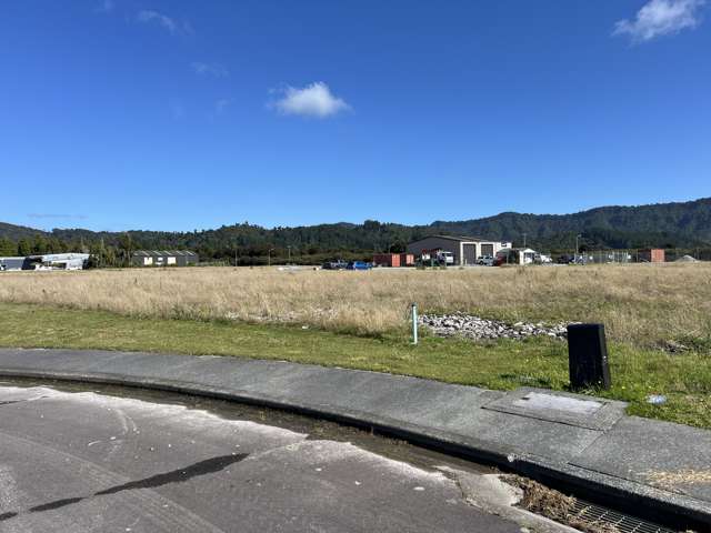 27 and 29 Silver Pine Place Kaiata_1