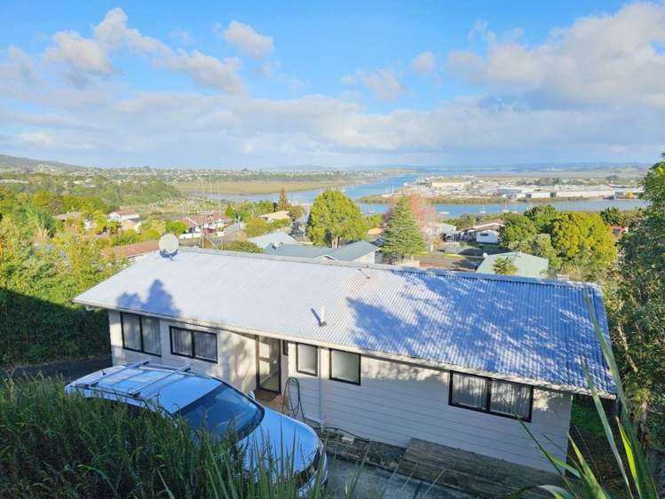 35B Eureka Place Parahaki_2